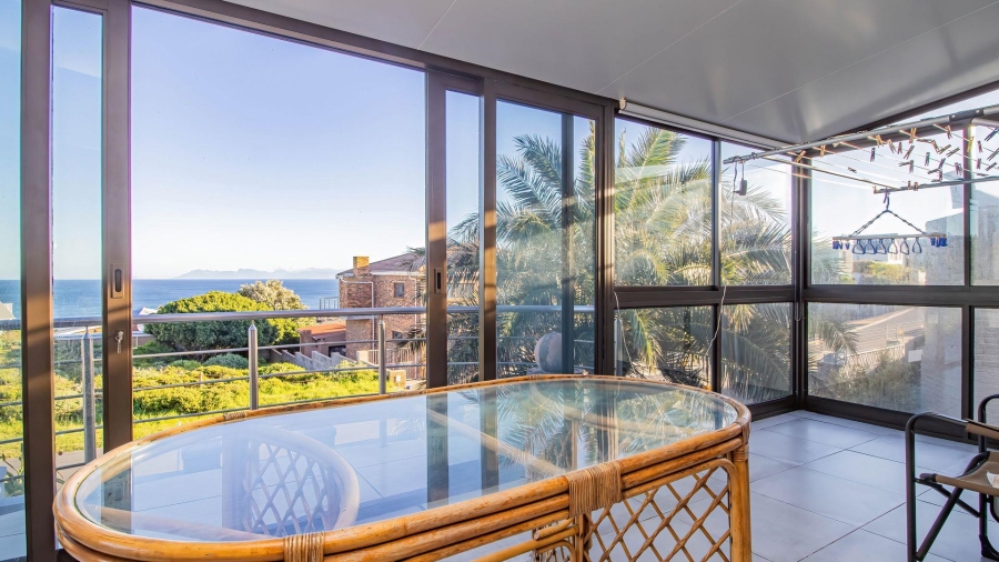 3 Bedroom Property for Sale in De Kelders Western Cape
